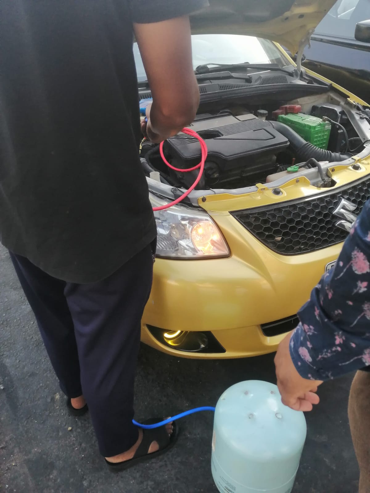Car AC Gas filling